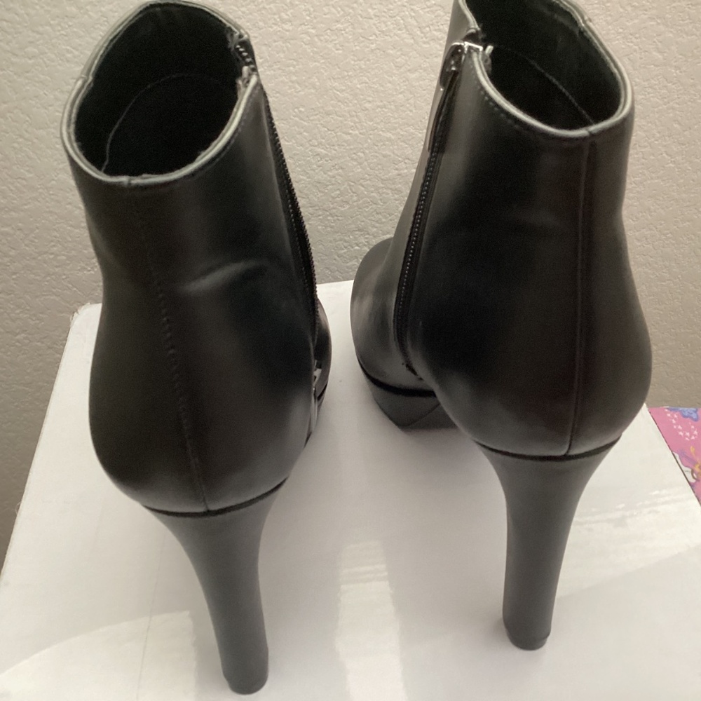 Nine West Boots size 7.5 New - Picture 7 of 10